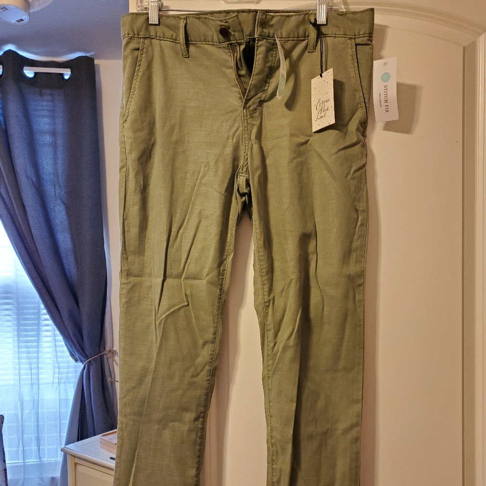 Green straight leg pant